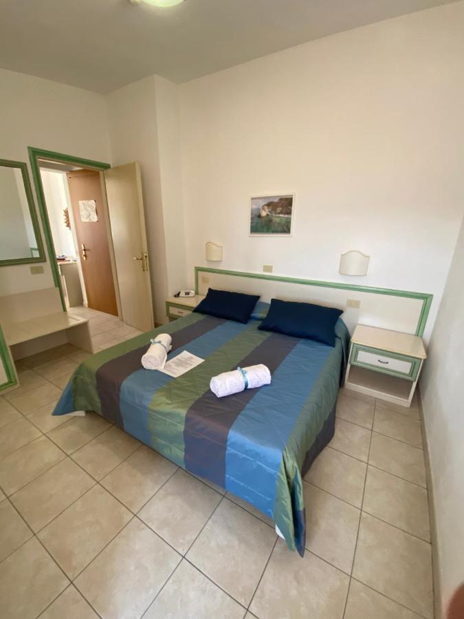 Hotel Due Torri Porto Azzurro Dış mekan fotoğraf