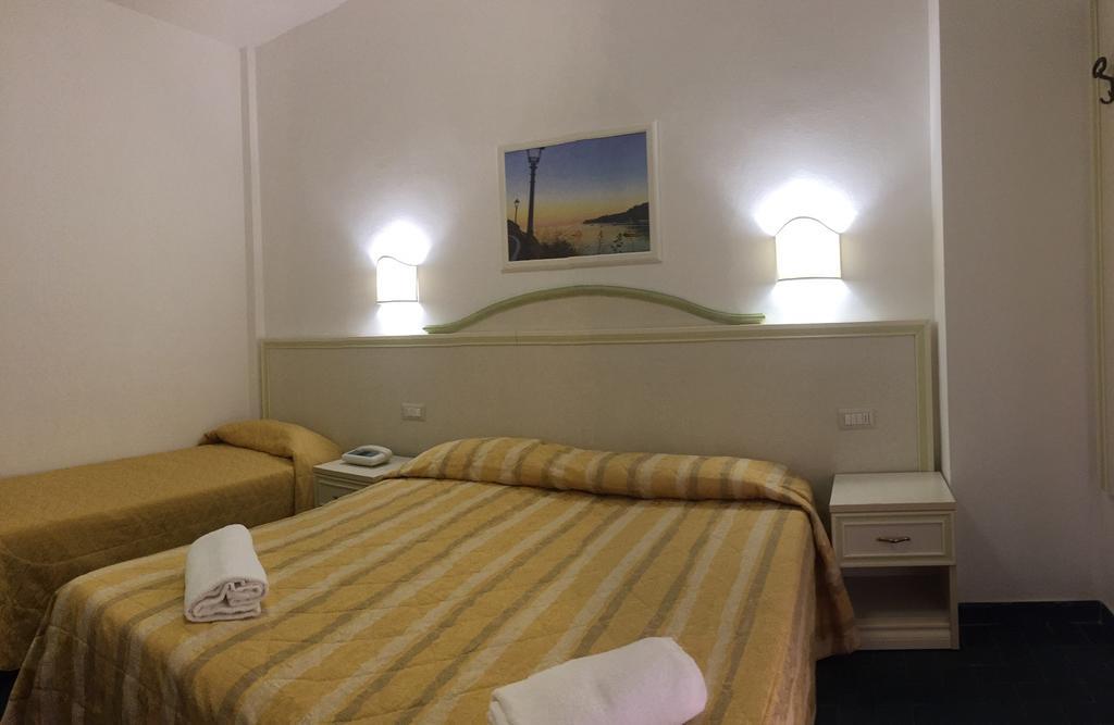 Hotel Due Torri Porto Azzurro Dış mekan fotoğraf