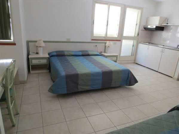 Hotel Due Torri Porto Azzurro Dış mekan fotoğraf