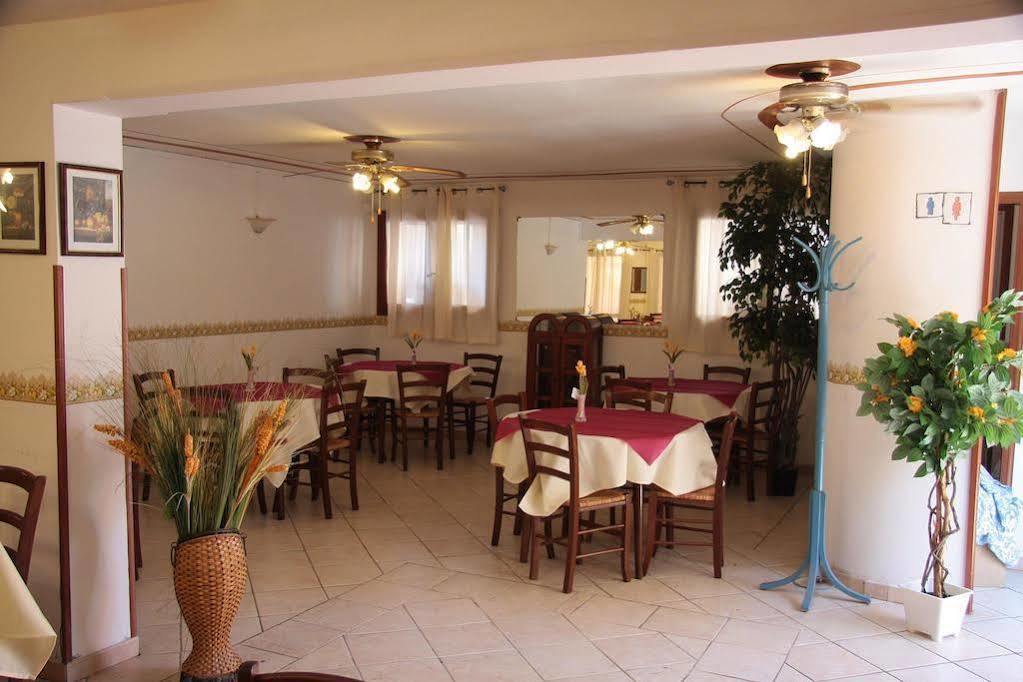 Hotel Due Torri Porto Azzurro Dış mekan fotoğraf