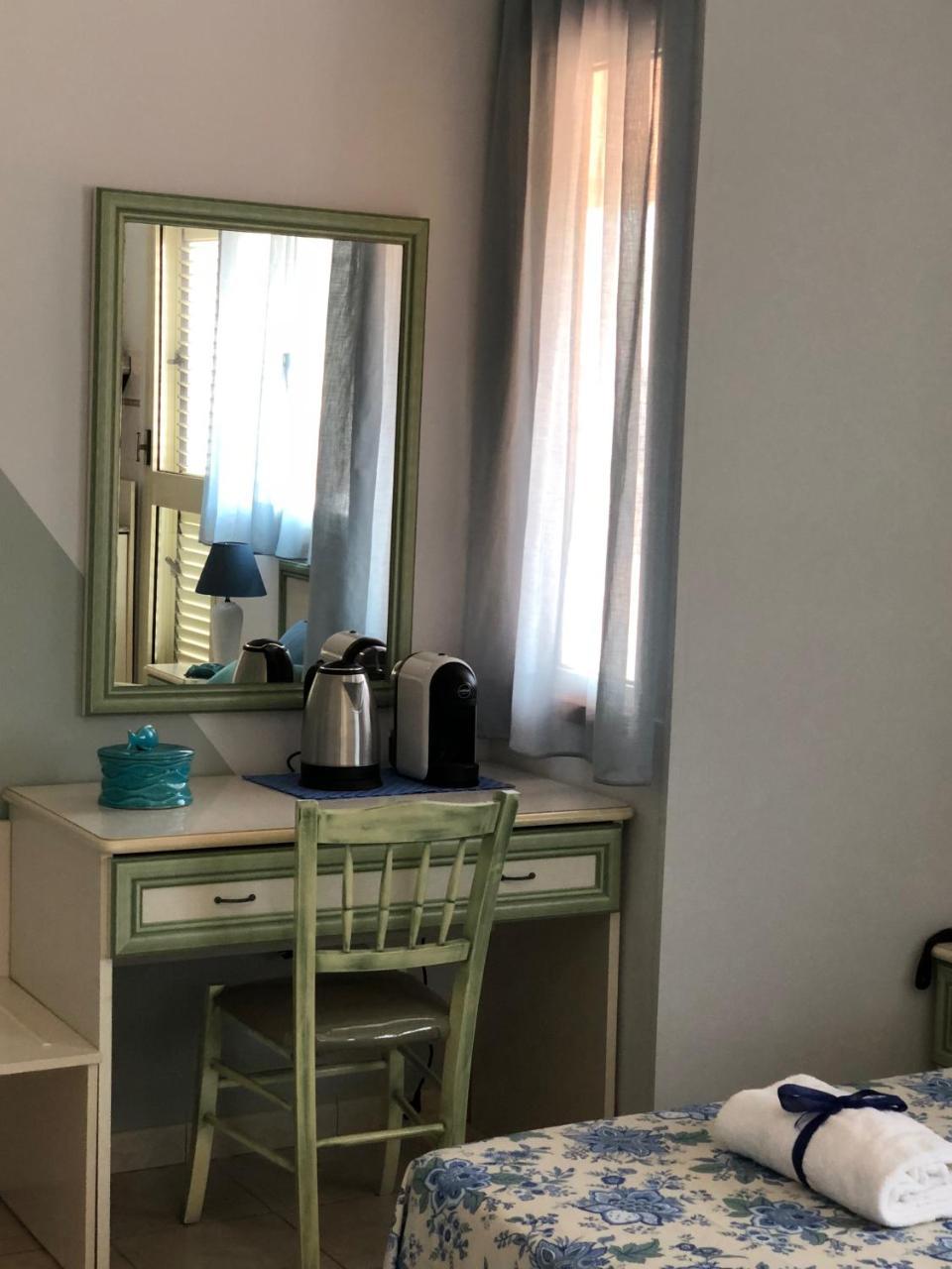 Hotel Due Torri Porto Azzurro Dış mekan fotoğraf