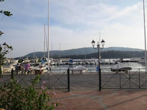 Hotel Due Torri Porto Azzurro Dış mekan fotoğraf