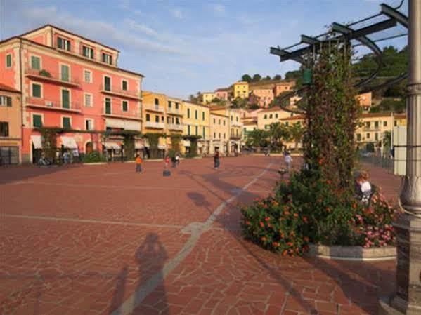 Hotel Due Torri Porto Azzurro Dış mekan fotoğraf